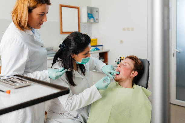 Best Emergency Tooth Extraction in Palmer, TX
